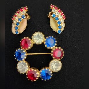 SE3 Elegant Gold-Tone Multicolor Jewelry Set Brooch & Clip Earrings